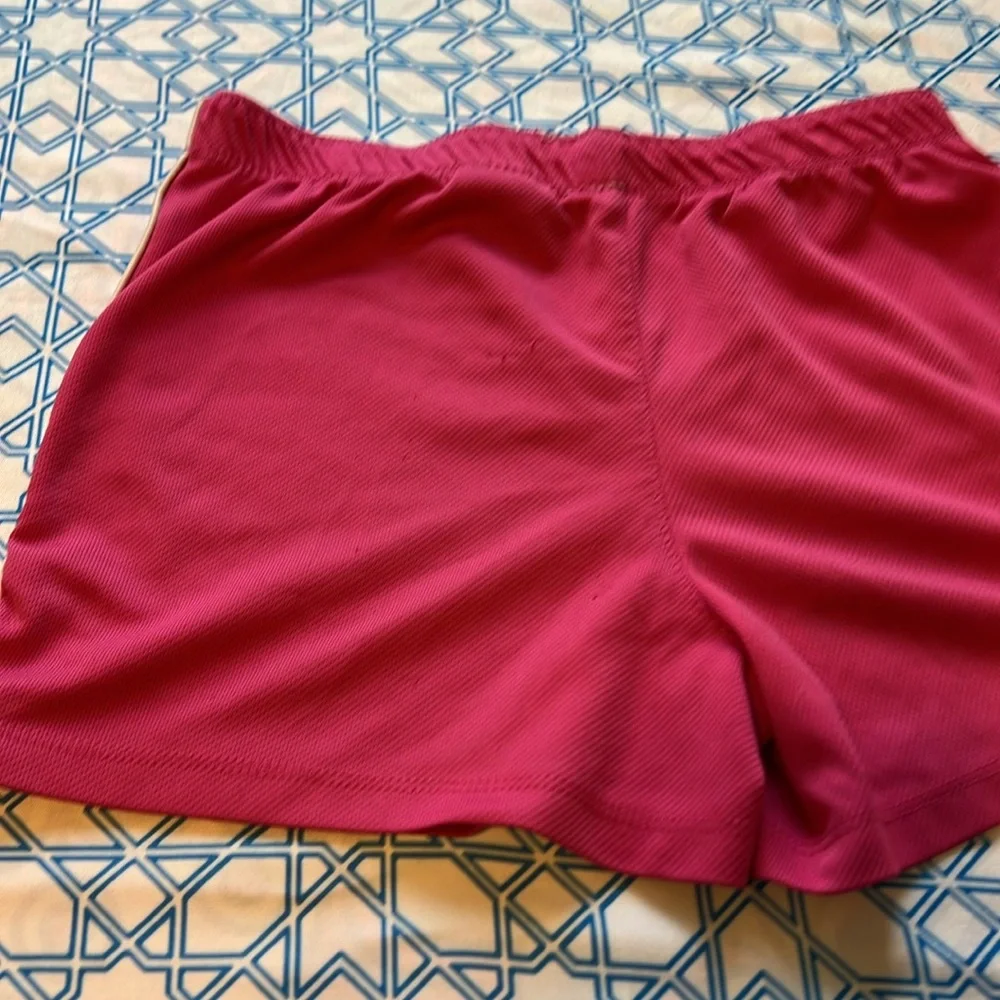 Girls Shorts. Puma. Pink. Size M - Picture 13 of 13